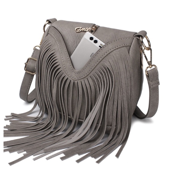 ❤️ The Teona Gray Vegan Leather Fringe Handbag - Picture 4 of 7